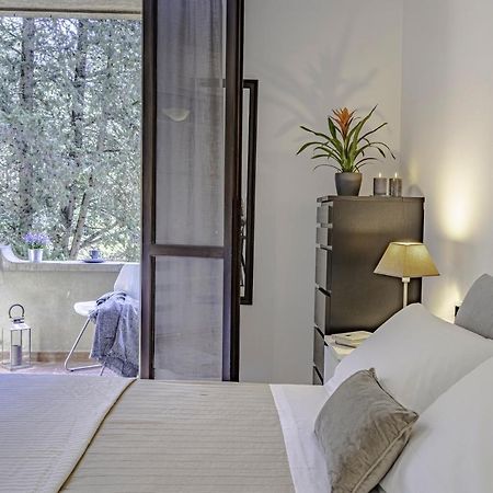 Cozy Roman Apartment With Parking Флоренция Экстерьер фото